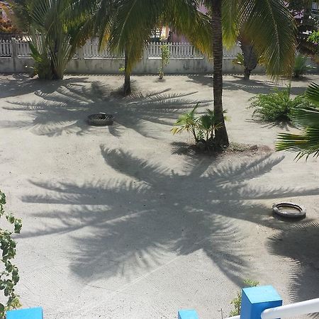 Jaguar Morning Star Hotel Caye Corker Buitenkant foto