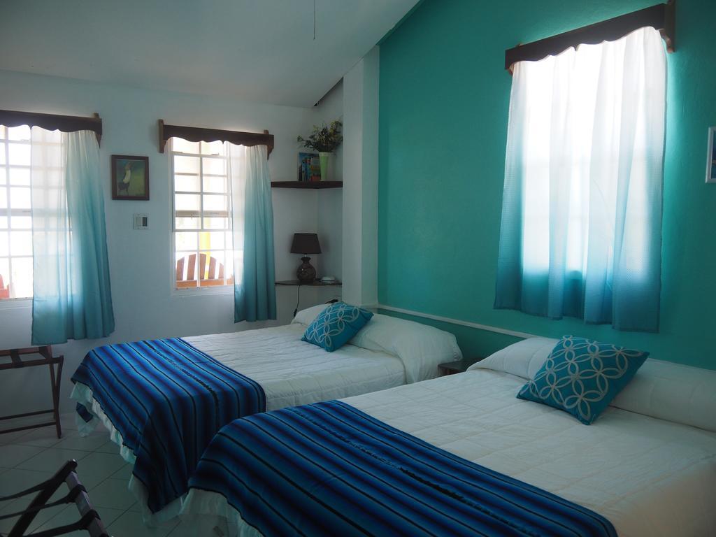 Jaguar Morning Star Hotel Caye Corker Buitenkant foto