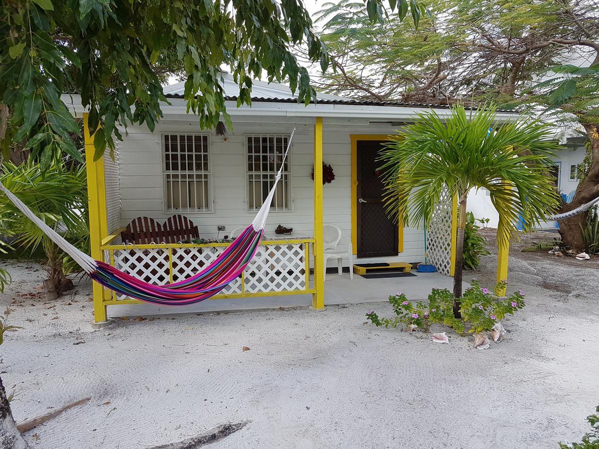 Jaguar Morning Star Hotel Caye Corker Buitenkant foto